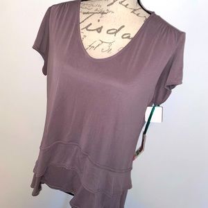 🍂♦️NWT GreenTea Double Ruffle Top🍂